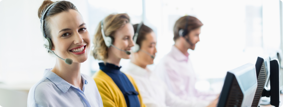 customer-service-executives-working-in-call-center